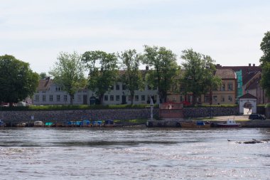 Fredrikstad şehir Norveç Glomma nehri üzerinde eski şehir su Mill görünümü