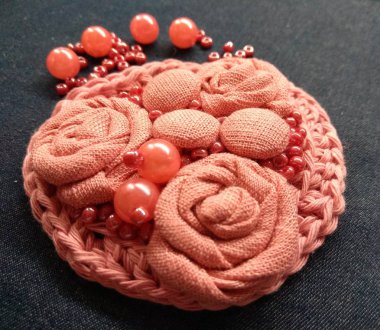 El, iş, Hediyelik, dekorasyon, broş, hediye hediye, bir kadın, sevgili, yıldönümü, xbrooch, işlemeli, mevcut, dekorasyon, hediye, için kadın, favori soyut. Renk. dekorasyon.  