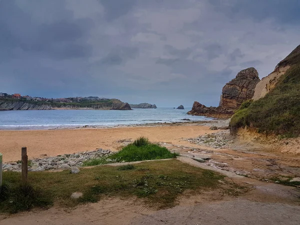 スペイン リエンクレスの北の海岸 — ストック写真