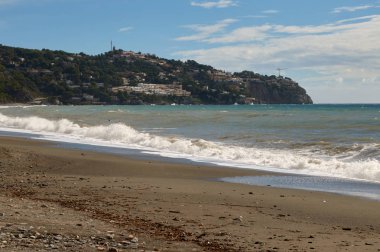 Güneye tropikal İspanya kıyısında, Granada, at nalı