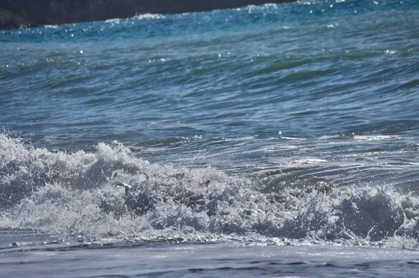 Gonfiano Sulla Spiaggia Del Villaggio Ferro Cavallo — Foto Stock