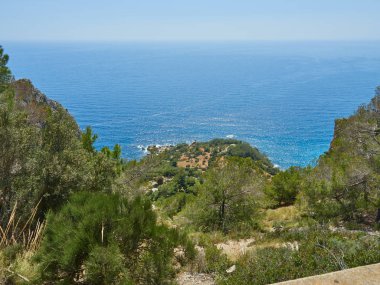         Endülüs'teki Granada sahili    