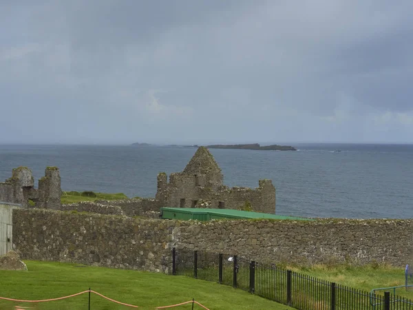 the dunluce castle of the bushmills irish people