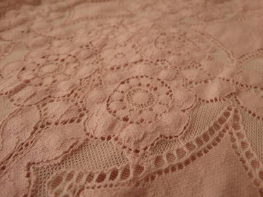 Romantik pembe çiçek dantel