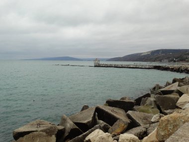 Soğuk havalarda deniz manzarası