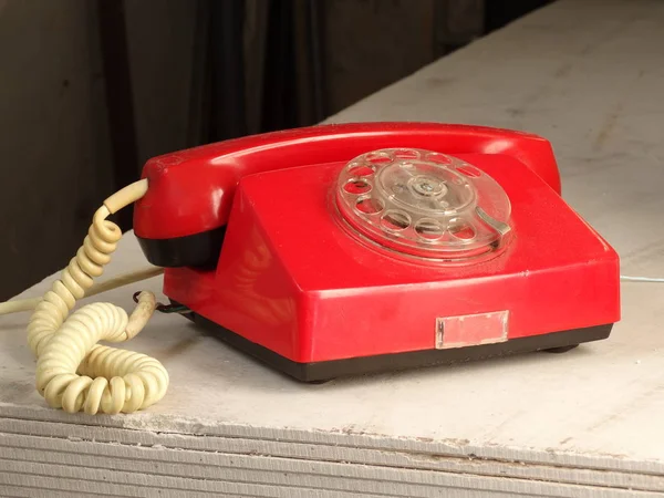 Régi Piros Telefon Egy Számot Tárcsázza — Stock Fotó