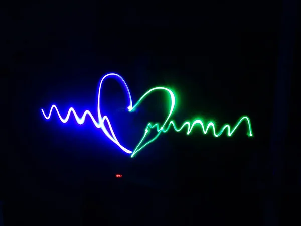 Green Blue Heartbeat Night Lightpainting — Stock Photo, Image