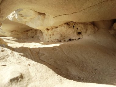 Aladzha Manastırı, Bulgaristan'da mağara