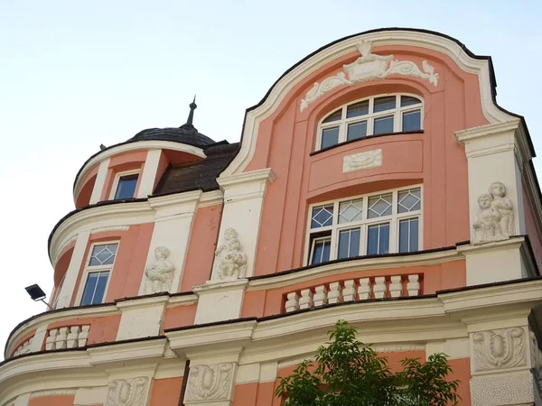 Antiguo Edificio Europeo Rosa — Foto de Stock