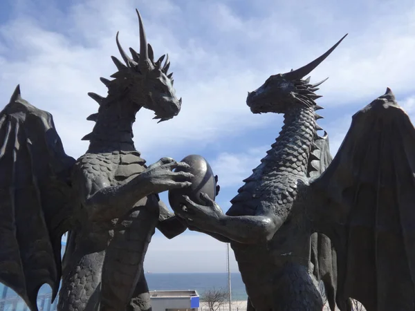 Statue of Dragons with an Egg