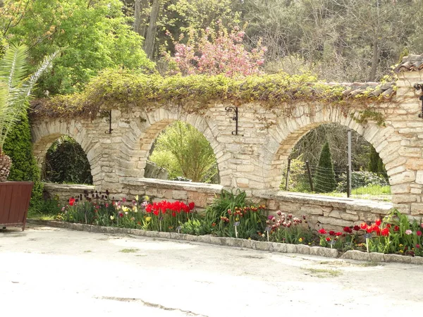Arcos Piedra Jardín — Foto de Stock
