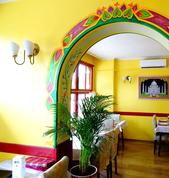 Colorido Indiano Restaurante Interior — Fotografia de Stock