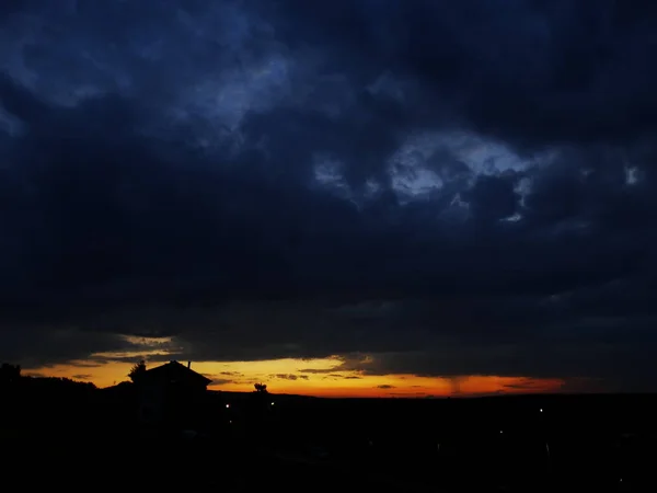 Céu Pôr Sol Amarelo Azul — Fotografia de Stock