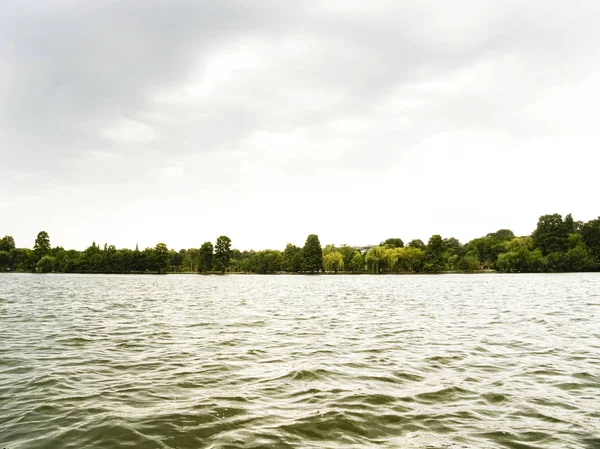 Lago Nel Parco Cismigiu Bucarest Romania — Foto Stock
