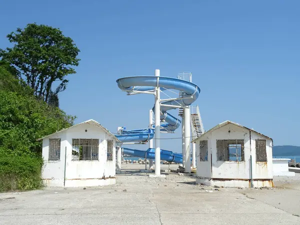 Kleine Lege Wasser Rutsche — Stockfoto