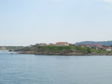 Küçük köy deniz kıyısında, Bulgaristan