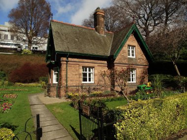 Gündüz Edinburgh House 