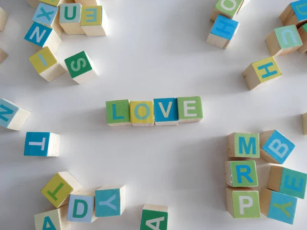 Amour Écrit Sur Cubes Bois Colorés — Photo