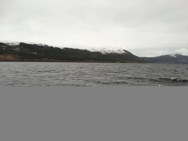 Pohled Jezero Loch Ness — Stock fotografie