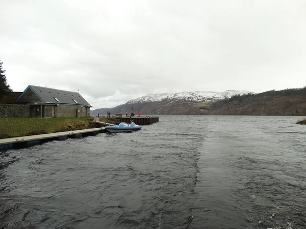 Loch Ness Vista Lago — Fotografia de Stock