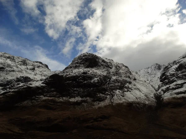 Üç kız kardeş dağ İskoçya Highlands