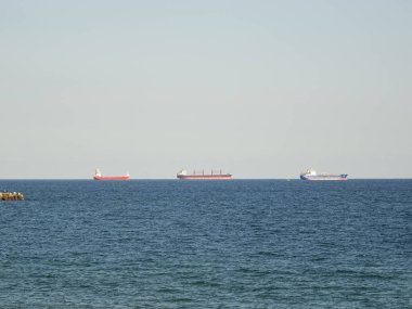 Gündüz vakti güzel deniz manzarası