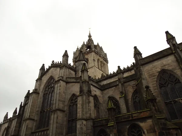 Geleneksel Edinburgh mimarisi, Birleşik Krallık