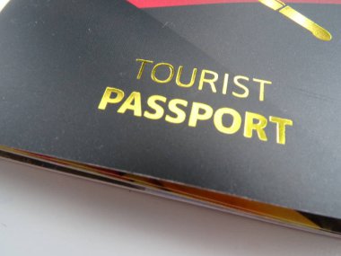 Altın harflerle siyah turizm Pasport