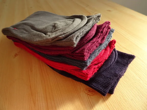 Новые Простые Носки Разных Цветов — стоковое фото