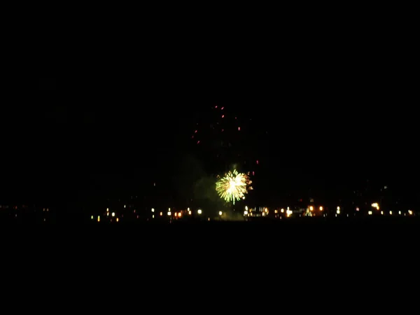 Fuegos Artificiales Coloridos Cielo Negro —  Fotos de Stock