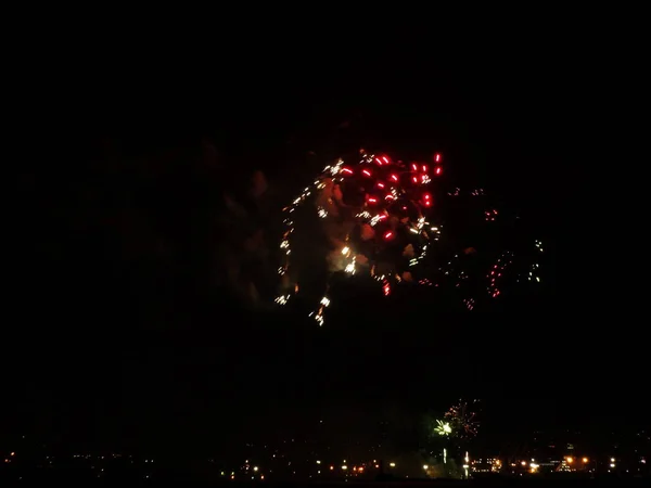 Fuegos Artificiales Coloridos Cielo Negro —  Fotos de Stock