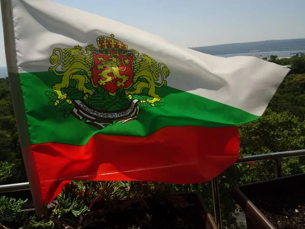 Ondeando Bandera Nacional Búlgara Con Símbolo Leones —  Fotos de Stock