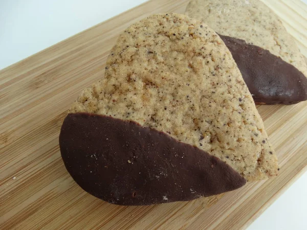 Biscoitos Caseiros Forma Coração Fundo Madeira — Fotografia de Stock