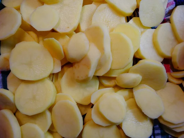 Closeup View Raw Potato Slices — Stock Photo, Image
