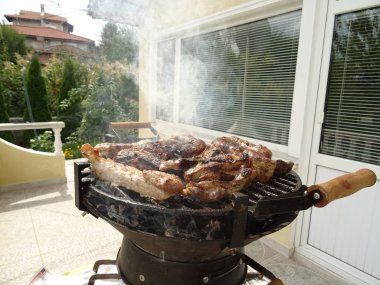 Barbekü et kavurma ile