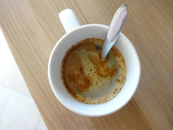 Café Caliente Una Taza Con Cuchara — Foto de Stock