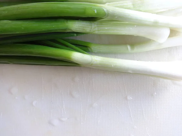 Vue Détaillée Des Oignons Verts — Photo