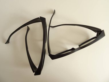 masada plastik gözlük