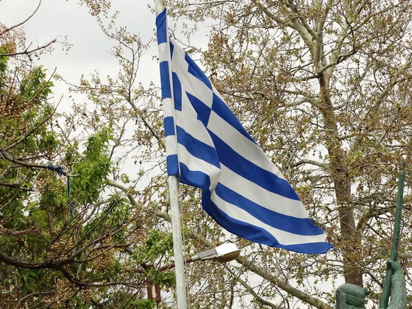 Över Grekisk Flagga Vinka — Stockfoto
