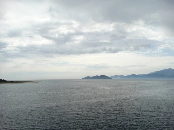 乘船欣赏海景 — 图库照片