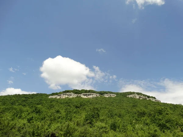 保加利亚 Khan Krum 附近的岩画修道院 — 图库照片