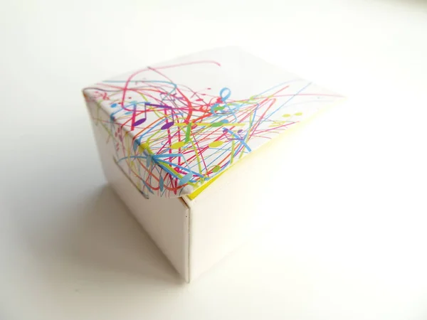 Caja Regalo Blanca Aislada Con Decoración Colorida — Foto de Stock