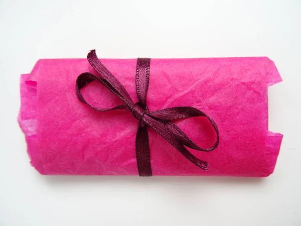 Pink Gift Claret Bow — Stock Photo, Image