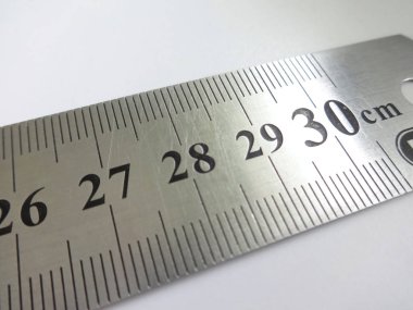 Santimetrelik metal cetvel