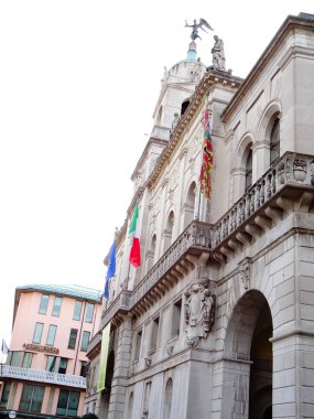 Gündüz İtalyan Mimarisi 