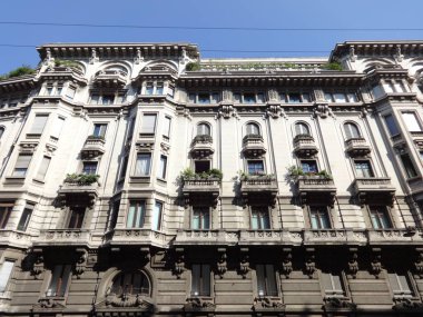 Milan mimarisi cephe
