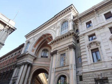 Milan mimarisi cephe