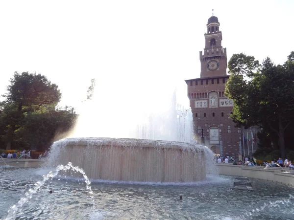 Fonte Frente Castelo Milão Sforza — Fotografia de Stock