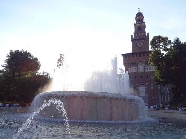 Fonte Frente Castelo Milão Sforza — Fotografia de Stock