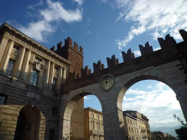 Verona Arch Gates Hora Dia — Fotografia de Stock